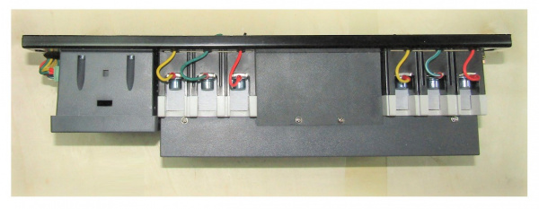 Реверсивный рубильник с логическим контроллером SHIQ5-D1 3P 100A/Automatic Transfer Switch (with controller)